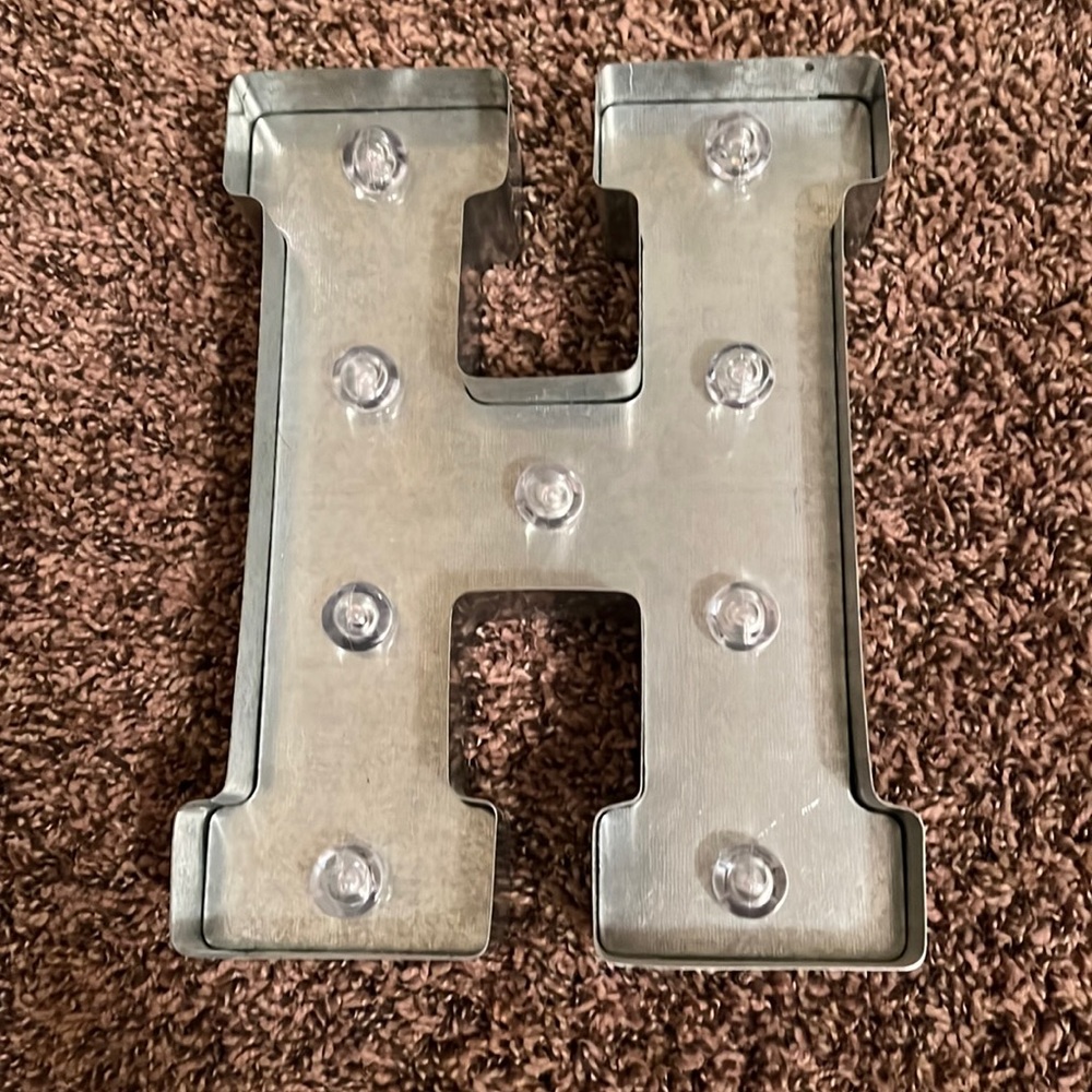 Rustic light up “H”